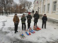 В Сысерти юные авиаторы собирают аэросани