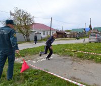 Сысертские школьники посоревновались в пожарно-прикладном искусстве